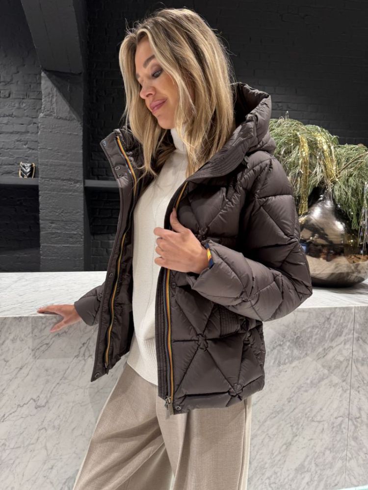  B38 BLACK OLIVE