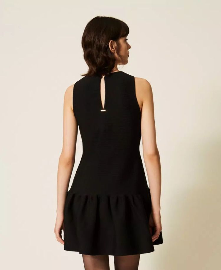  006BLACK