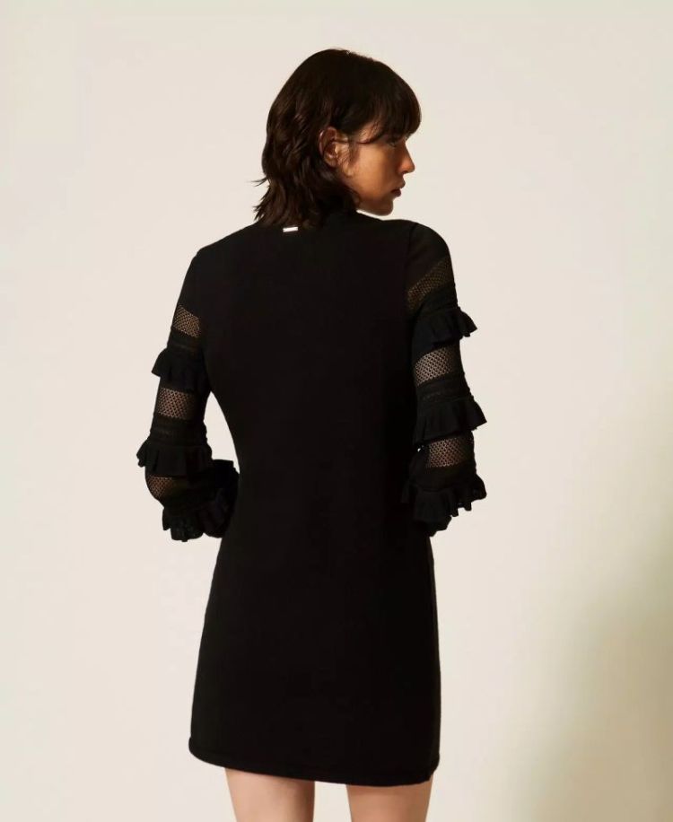  006BLACK