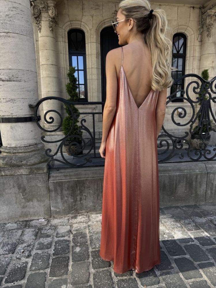  AMBER