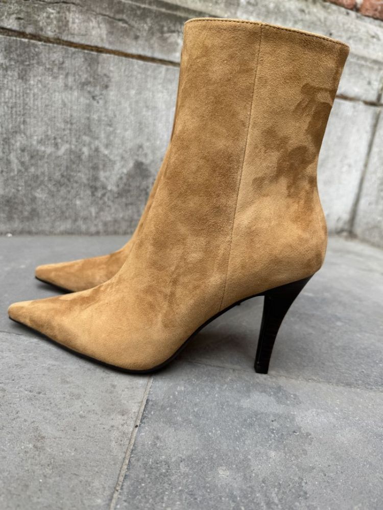 CARAMEL